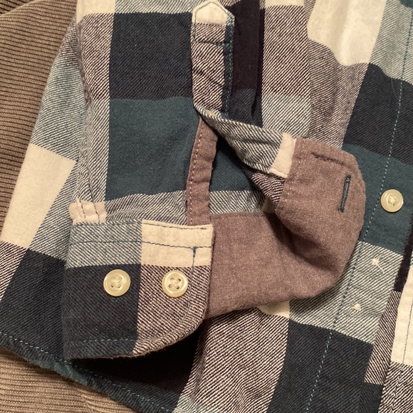 Flannel - Picture 3 of 4